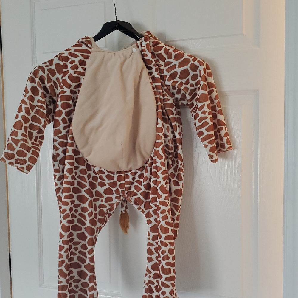 Adorable Giraffe Print Kids Costume. Size 2 To 4 T